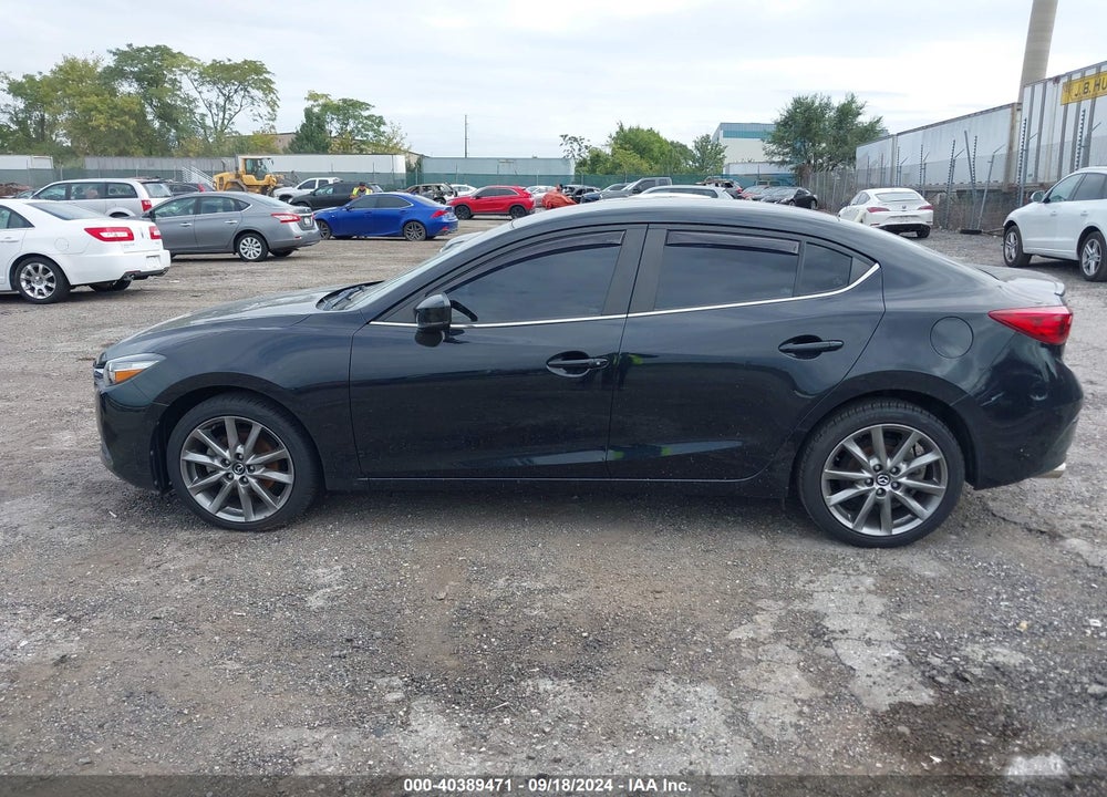2018 MAZDA 3 TOURING VIN: 3MZBN1V3XJM255821