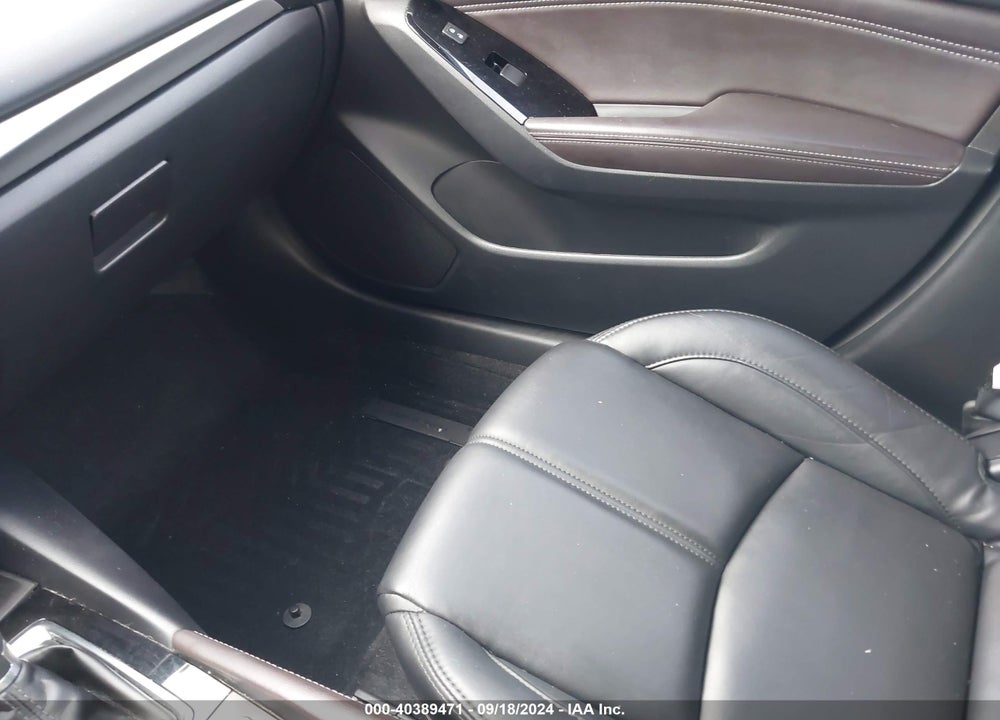2018 MAZDA 3 TOURING VIN: 3MZBN1V3XJM255821