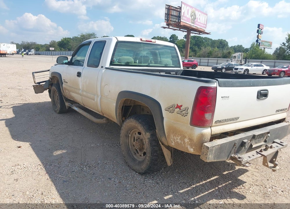 2003 CHEVROLET SILVERADO 2500HD LS VIN: 1GCHK29113E116481
