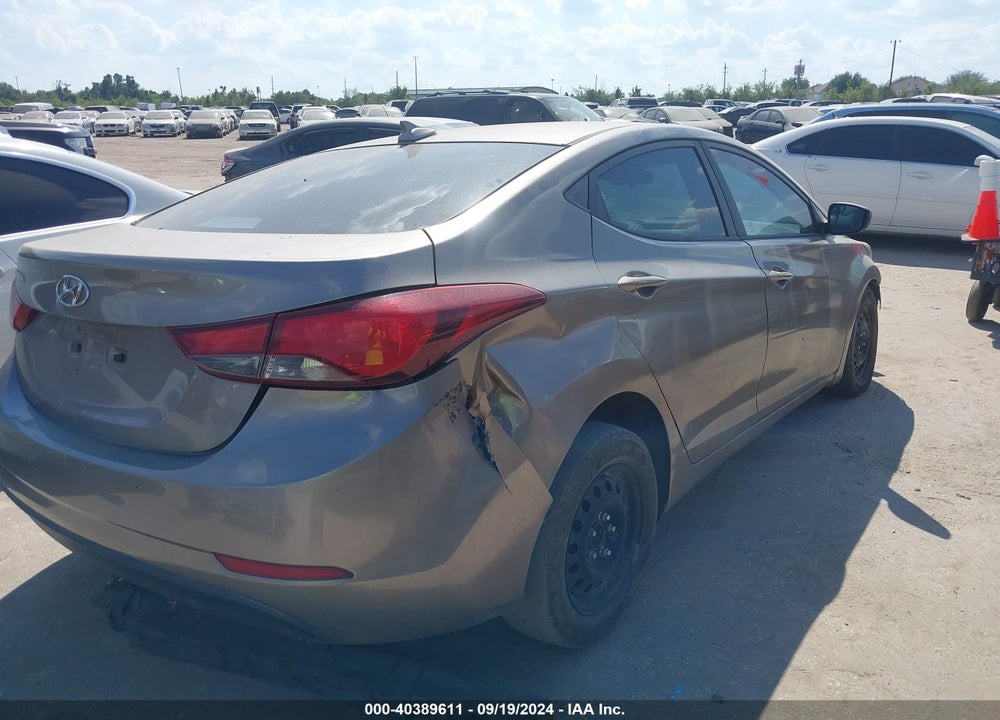 2016 HYUNDAI ELANTRA SE VIN: 5NPDH4AEXGH700021