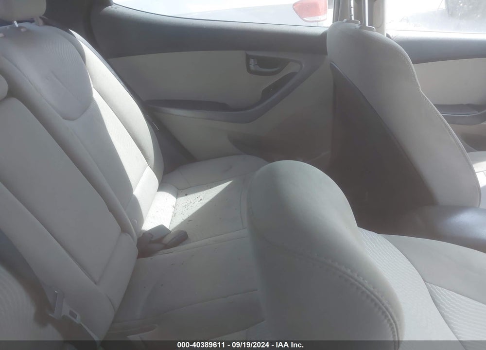 2016 HYUNDAI ELANTRA SE VIN: 5NPDH4AEXGH700021