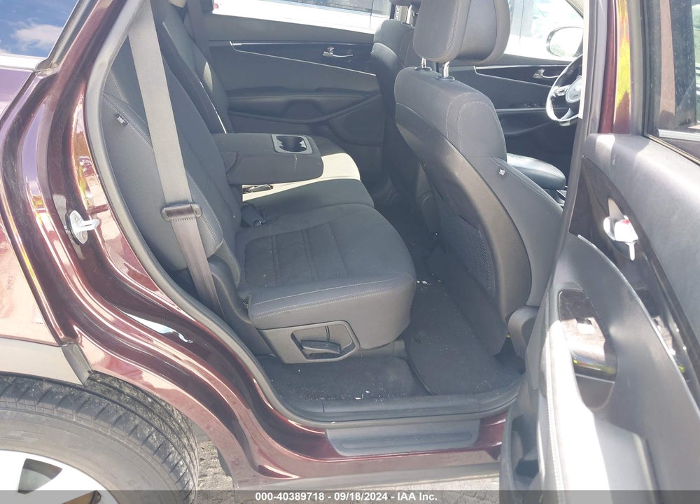 2016 KIA SORENTO 2.4L LX VIN: 5XYPGDA37GG066513