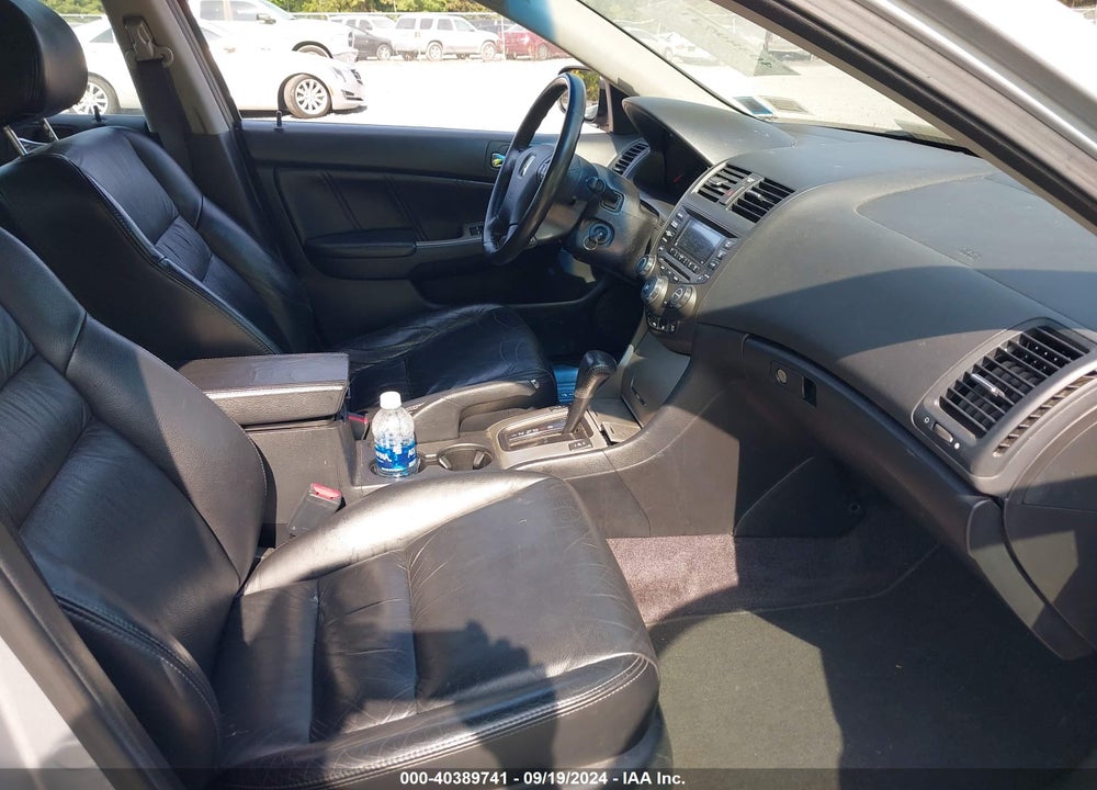 2005 HONDA ACCORD 3.0 EX VIN: 1HGCM66555A076906