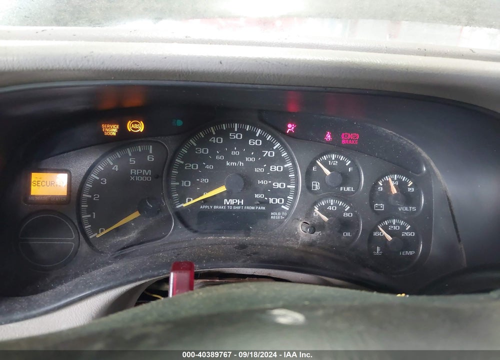 2001 CHEVROLET TAHOE LS/LT VIN: 1GNEK13T71R105344