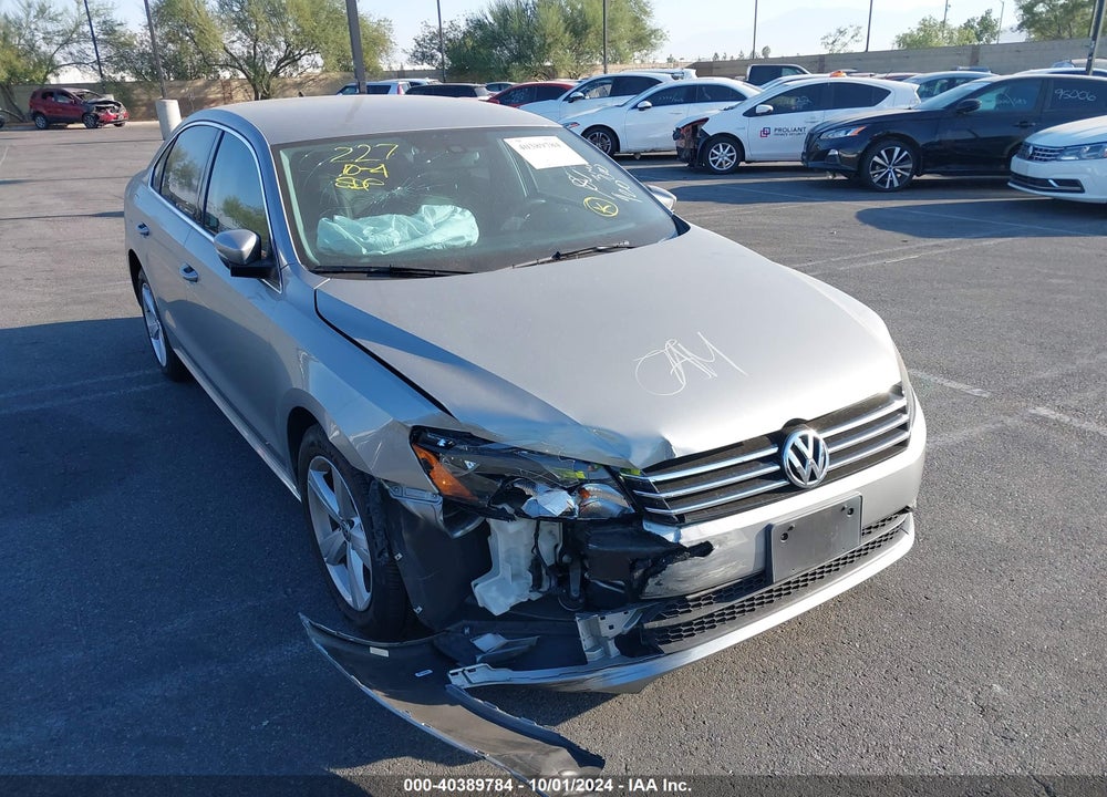 2014 VOLKSWAGEN PASSAT 2.5L SE VIN: 1VWBP7A35EC003310