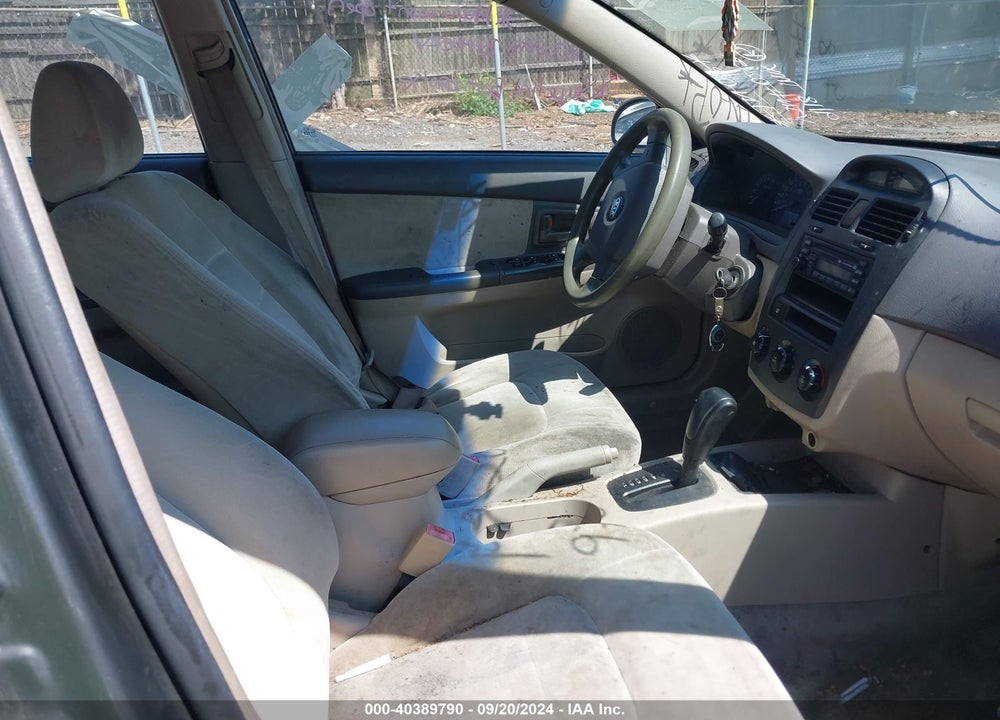 2004 KIA SPECTRA EX/LX VIN: KNAFE121645024591