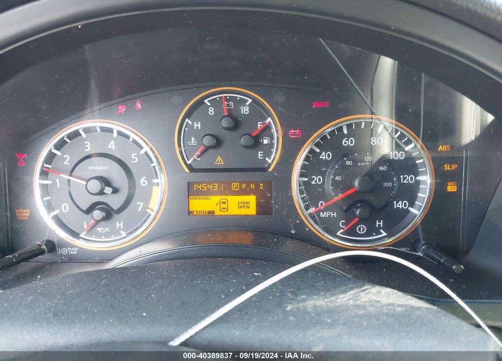 2011 NISSAN ARMADA PLATINUM VIN: 5N1AA0ND0BN618658