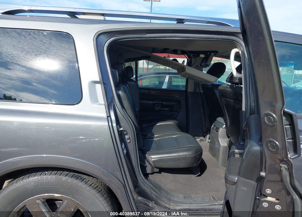 2011 NISSAN ARMADA PLATINUM VIN: 5N1AA0ND0BN618658