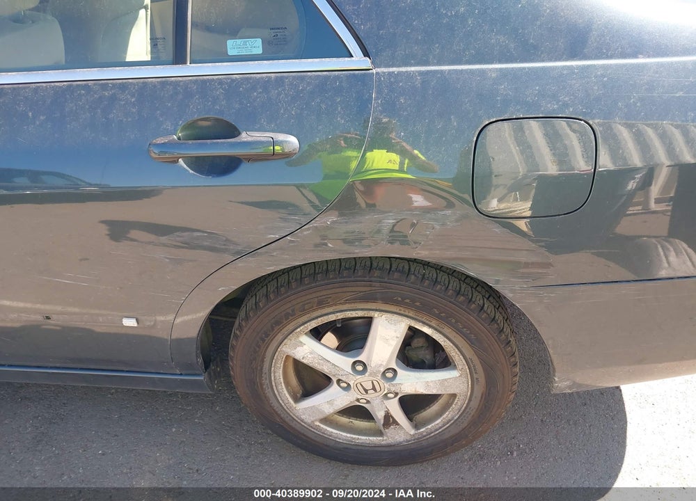 2004 HONDA ACCORD 2.4 EX VIN: 1HGCM56624A065167