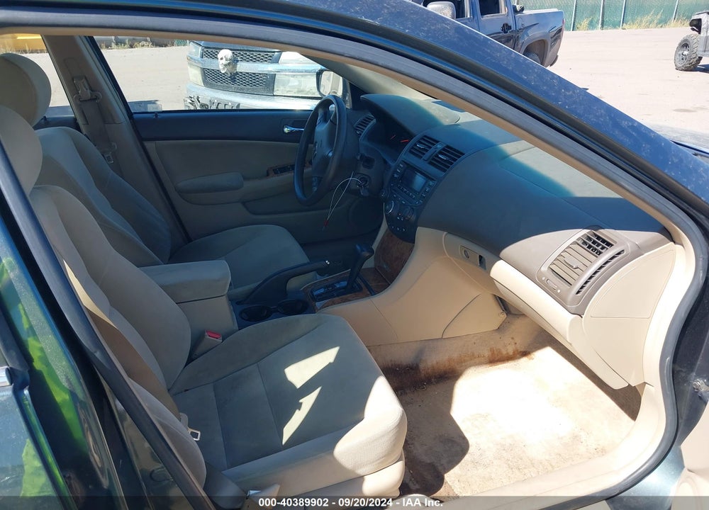 2004 HONDA ACCORD 2.4 EX VIN: 1HGCM56624A065167