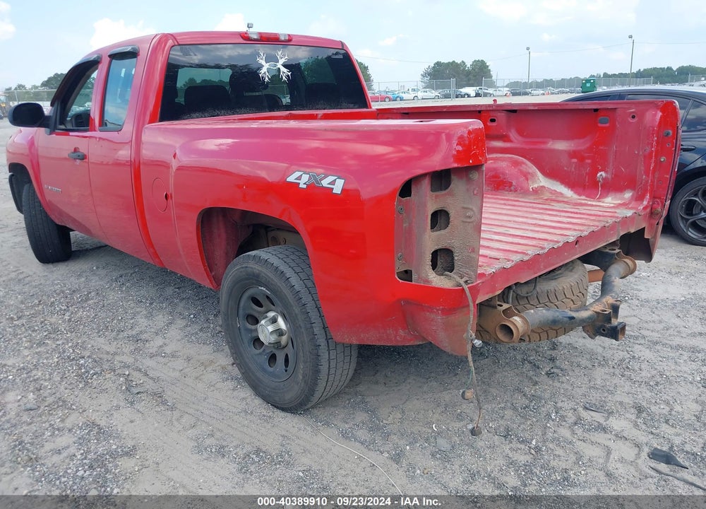2011 CHEVROLET SILVERADO 1500 WORK TRUCK VIN: 1GCRKPE34BZ135199