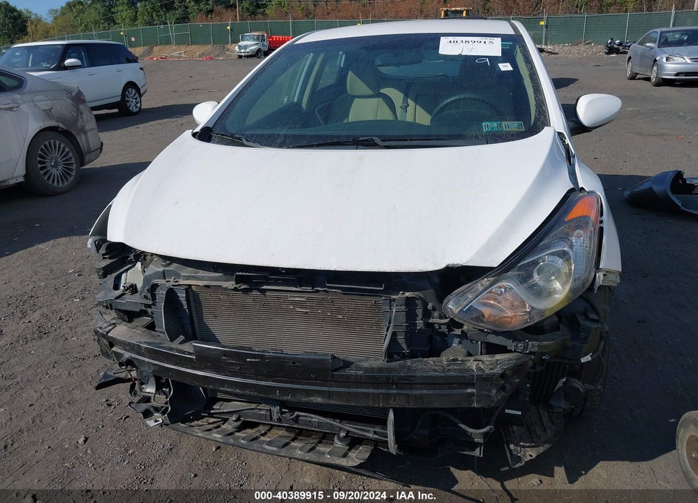 2014 HYUNDAI ELANTRA GT VIN: KMHD35LH7EU217984