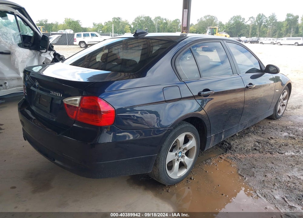 2007 BMW 328I VIN: WBAVA33597KX82421