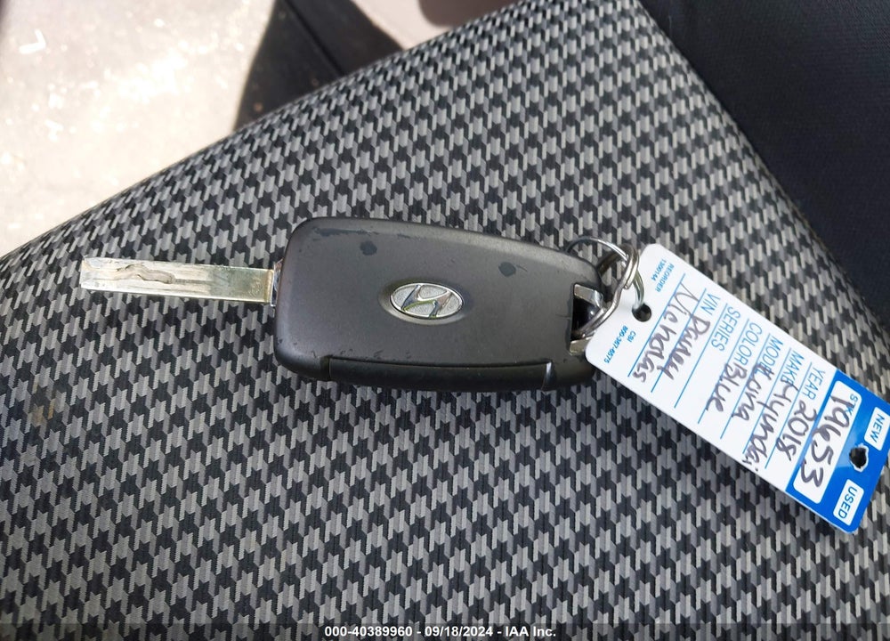 2018 HYUNDAI KONA SE VIN: KM8K1CAA7JU177200