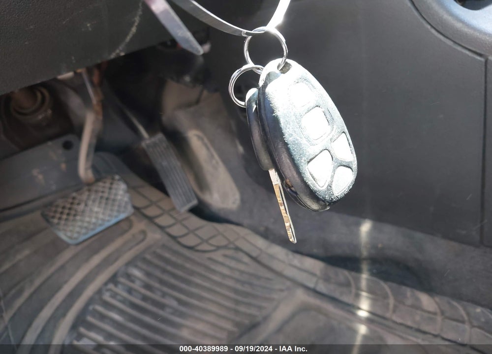 2007 PONTIAC G5 VIN: 1G2AL15F377254824