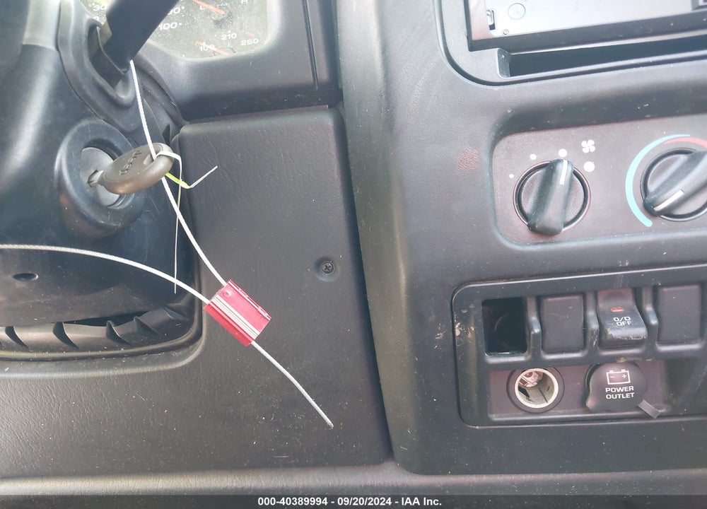 2003 JEEP WRANGLER X VIN: 1J4FA39S53P353577