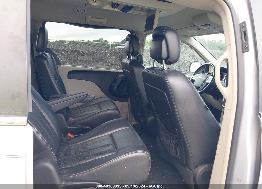2011 CHRYSLER TOWN & COUNTRY TOURING-L VIN: 2A4RR8DG6BR630966