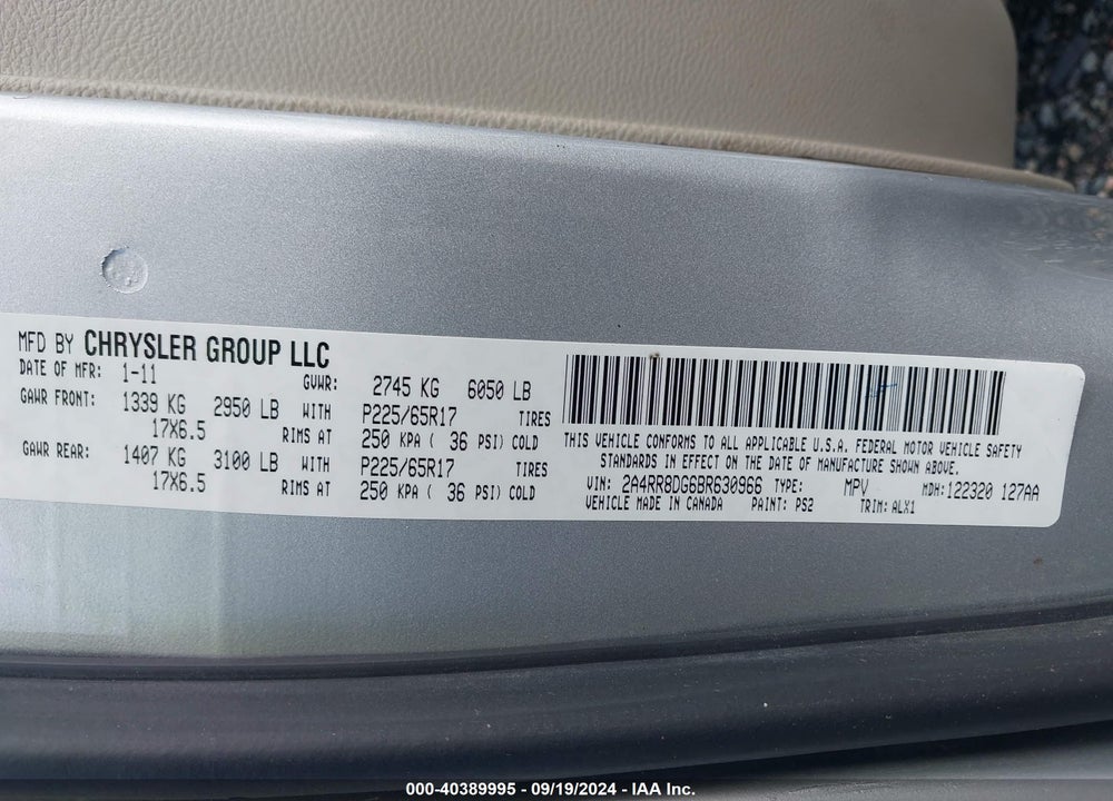 2011 CHRYSLER TOWN & COUNTRY TOURING-L VIN: 2A4RR8DG6BR630966