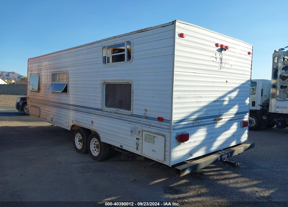 2001 SKYLINE TRAILERS CORP VIN: 1SY200L241B000462
