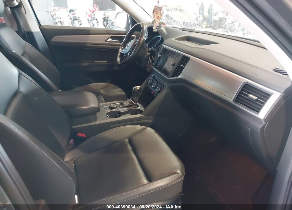 2018 VOLKSWAGEN ATLAS 3.6L V6 SE VIN: 1V2KR2CA0JC516761