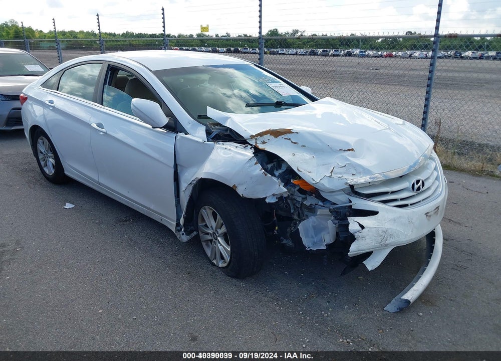 2013 HYUNDAI SONATA GLS VIN: 5NPEB4AC6DH763200