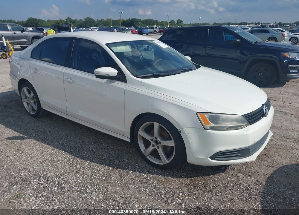 2011 VOLKSWAGEN JETTA 2.5L SE VIN: 3VWDX7AJ6BM352798