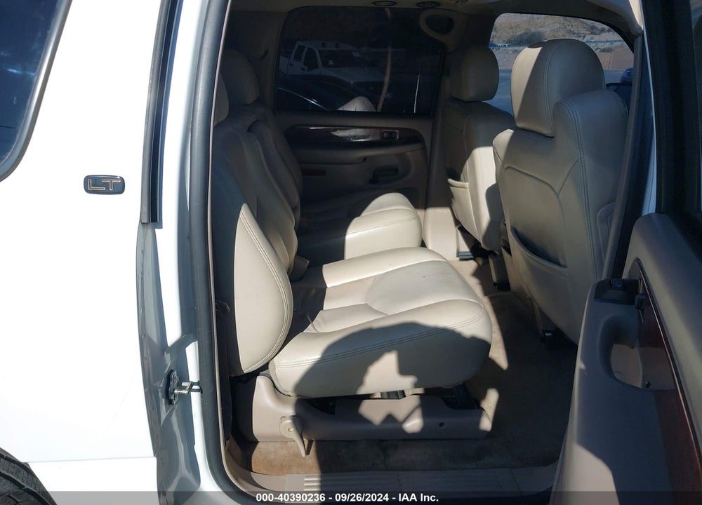 2004 CHEVROLET SUBURBAN 1500 LT VIN: 3GNFK16Z64G286624