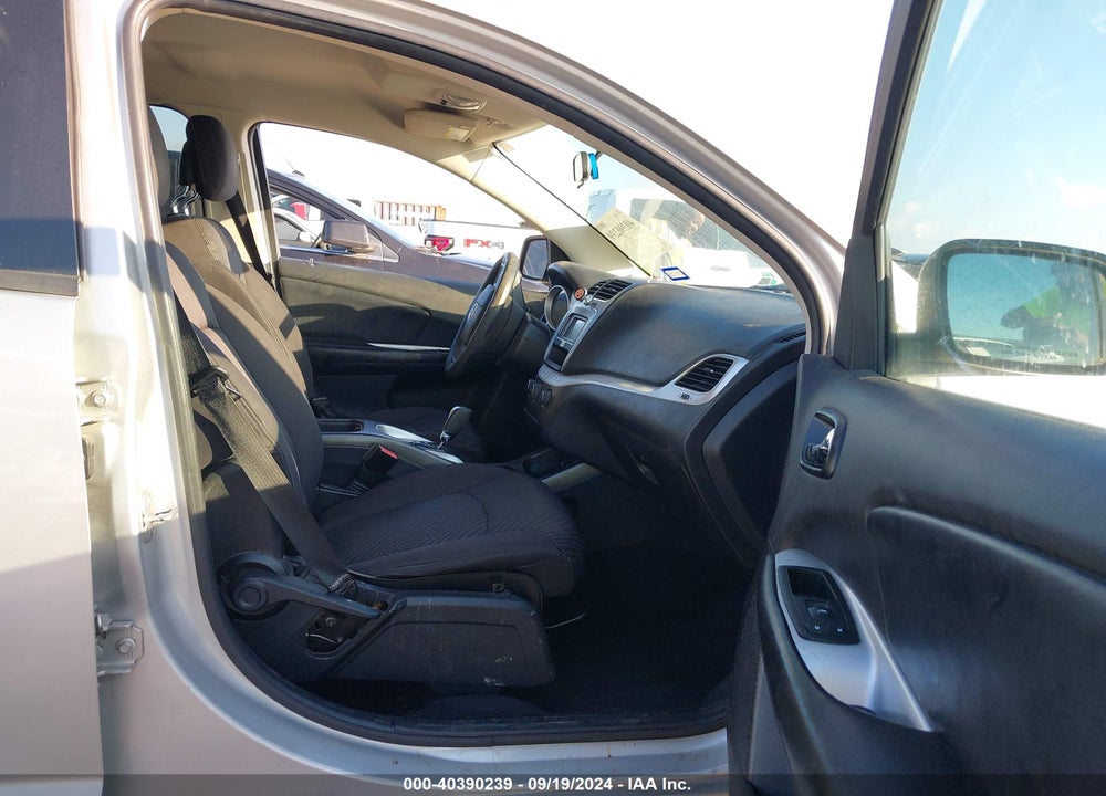 2013 DODGE JOURNEY SXT VIN: 3C4PDCBG5DT593054