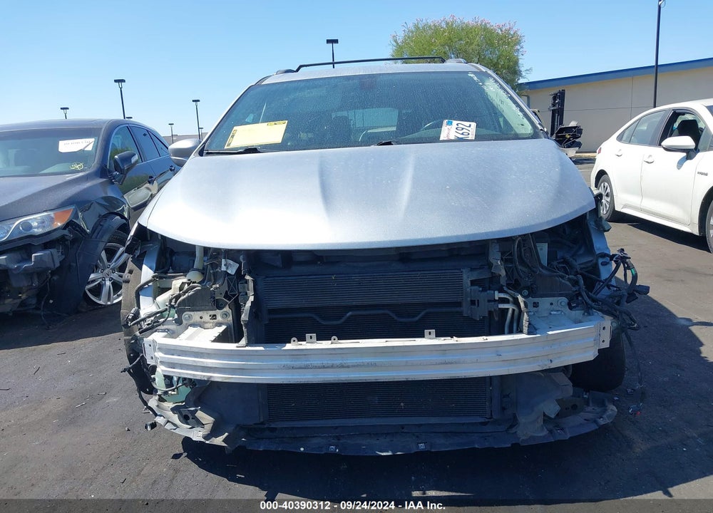 2019 CHRYSLER PACIFICA TOURING L VIN: 2C4RC1BGXKR560468