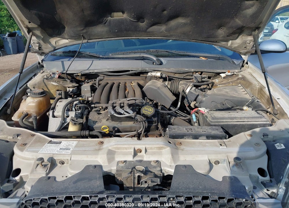 2001 FORD TAURUS SE VIN: 1FAFP53U21G160039