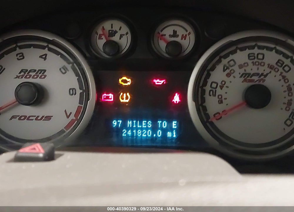 2009 FORD FOCUS SE VIN: 1FAHP35NX9W105021