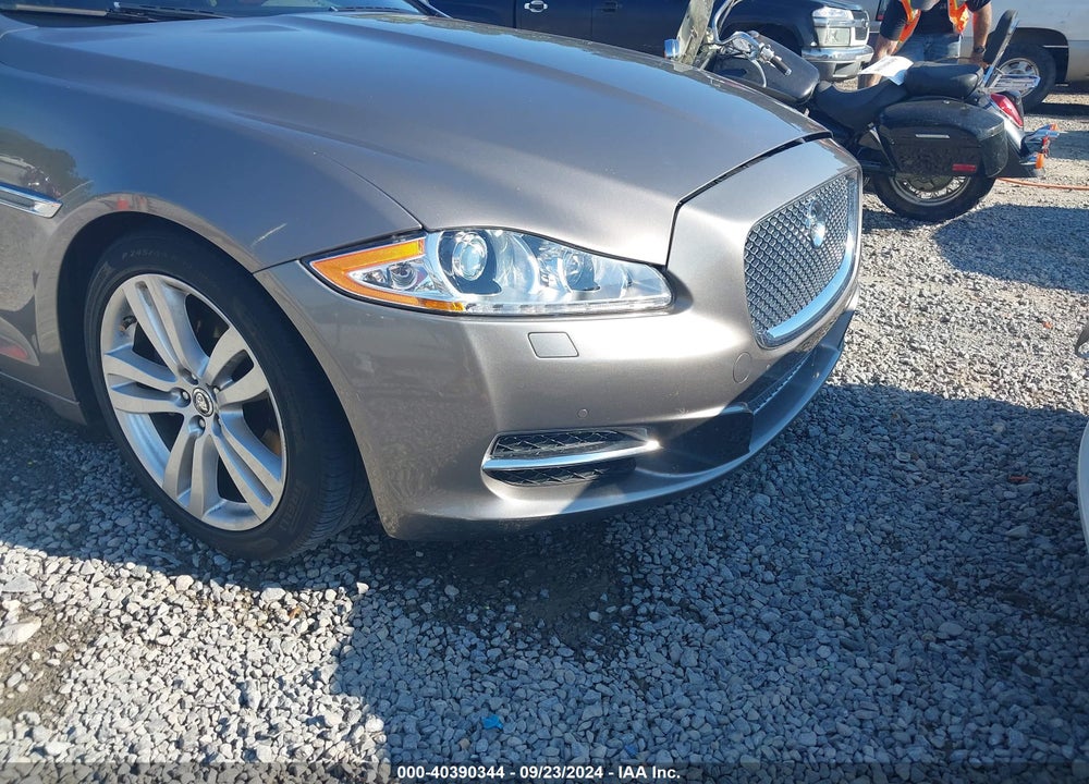 2011 JAGUAR XJ XJL VIN: SAJWA2GB6BLV13136