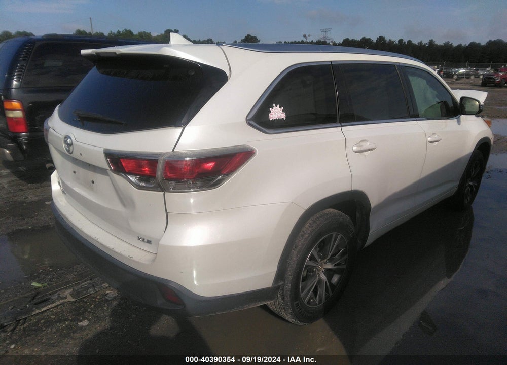 2016 TOYOTA HIGHLANDER XLE V6 VIN: 5TDKKRFH9GS135554