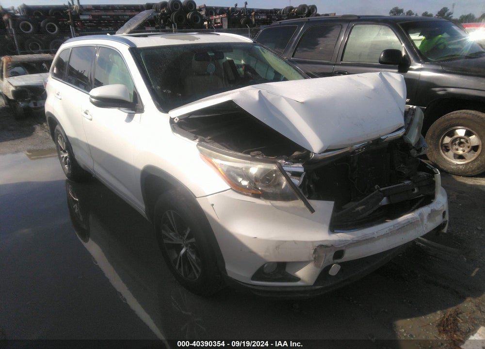 2016 TOYOTA HIGHLANDER XLE V6 VIN: 5TDKKRFH9GS135554