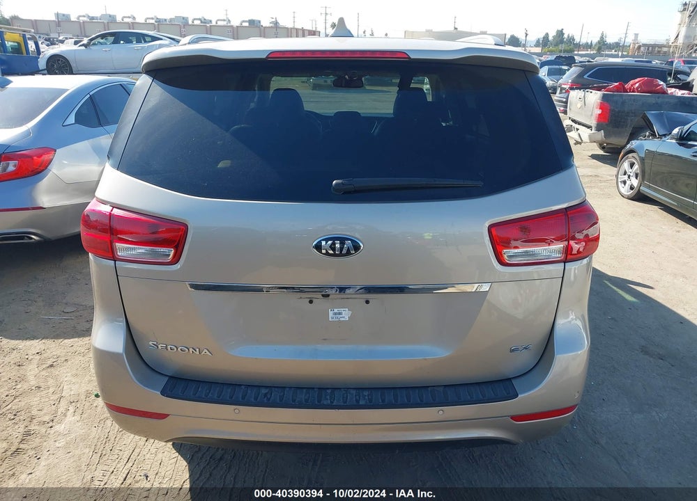 2017 KIA SEDONA EX VIN: KNDMC5C11H6264458