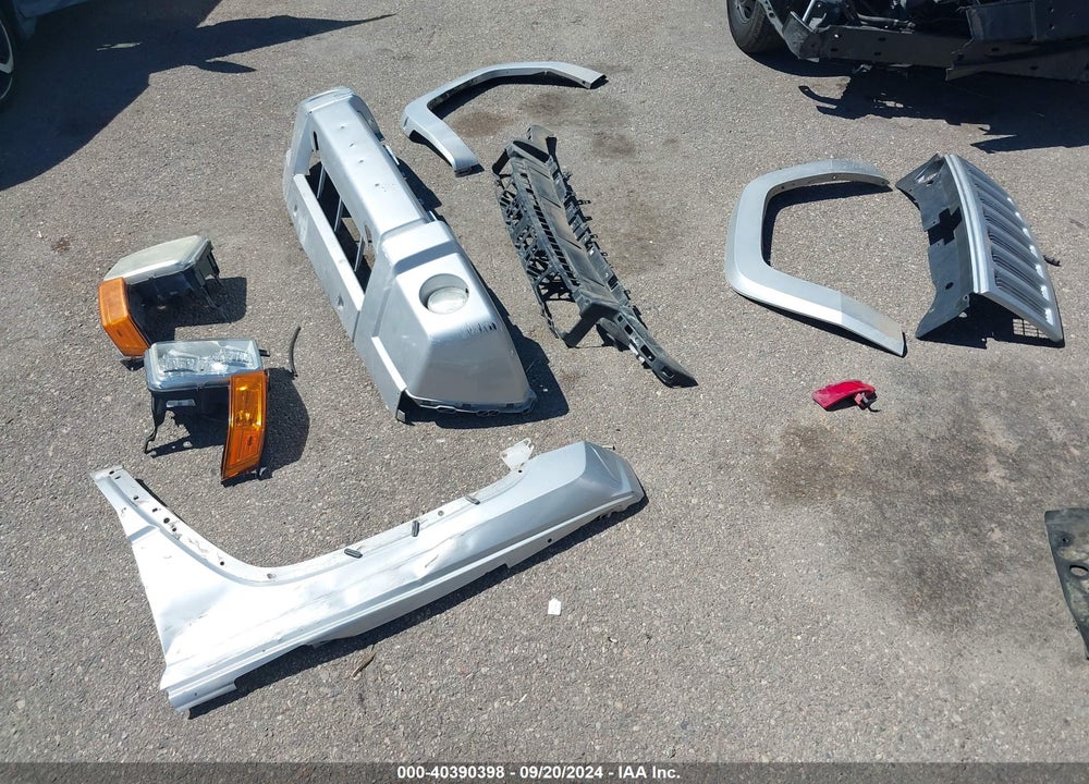 2010 JEEP COMMANDER SPORT VIN: 1J4RG4GK4AC118175