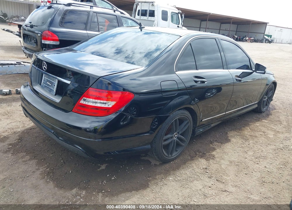 2013 MERCEDES-BENZ C 250 LUXURY/SPORT VIN: WDDGF4HB0DR274316