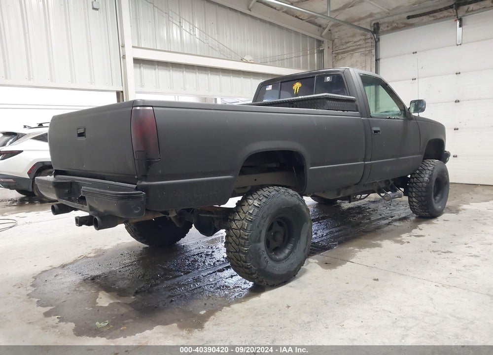 1988 CHEVROLET GMT-400 K2500 VIN: 1GCFK24K2JZ269612