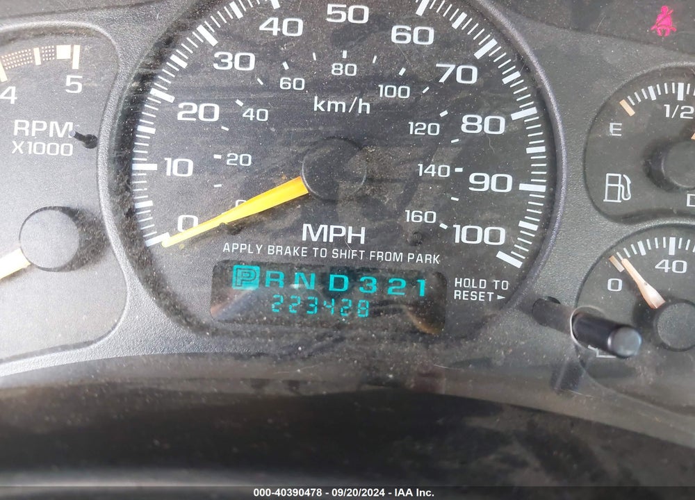 2001 CHEVROLET SILVERADO 3500 LT VIN: 1GCJK33151F178117