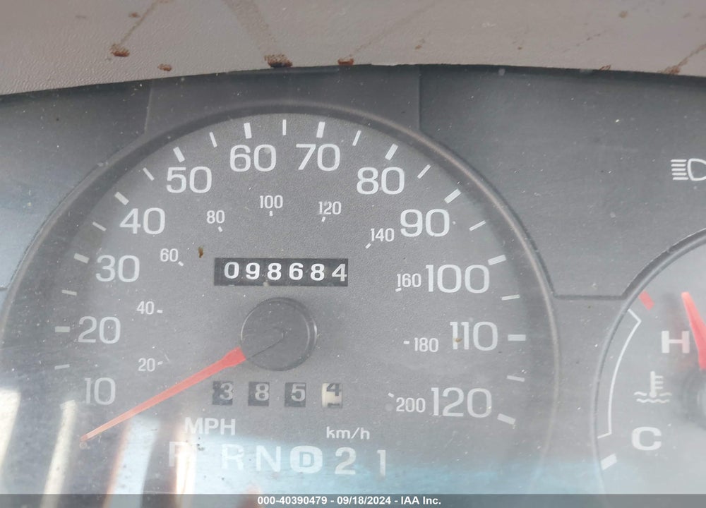 2000 MERCURY GRAND MARQUIS GS VIN: 2MEFM74W5YX665509