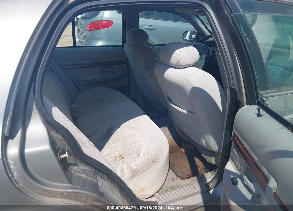 2000 MERCURY GRAND MARQUIS GS VIN: 2MEFM74W5YX665509