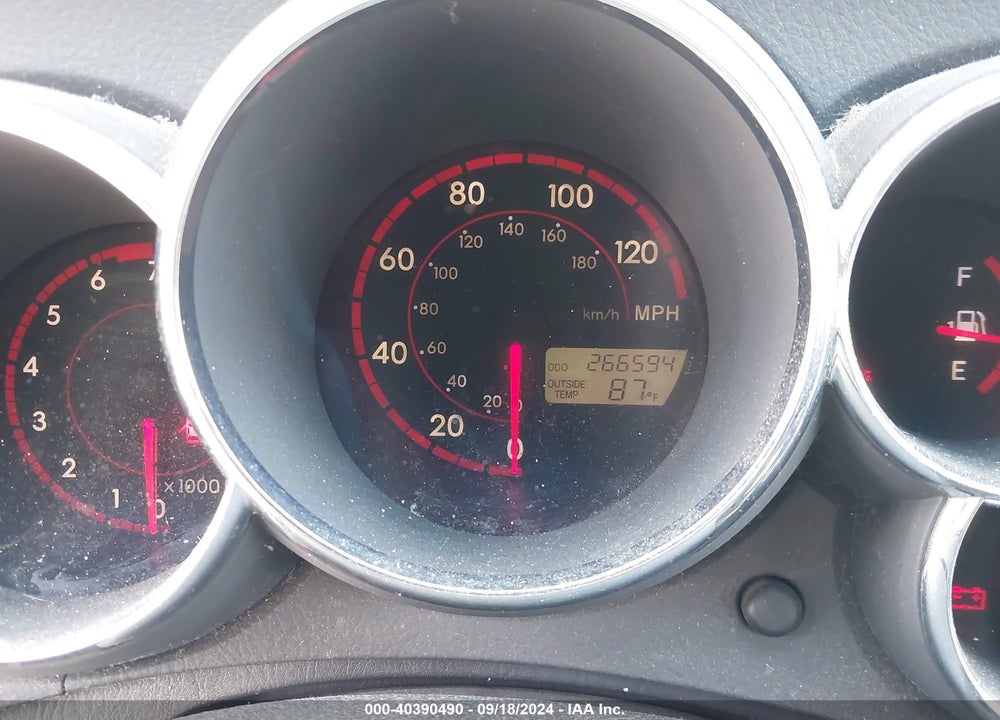 2004 TOYOTA MATRIX/XR VIN: 2T1KR32E34C240373