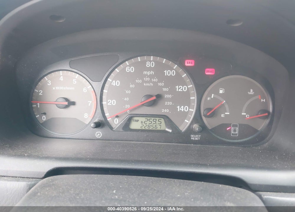 2001 HONDA ACCORD 2.3 LX VIN: 1HGCG31411A008441