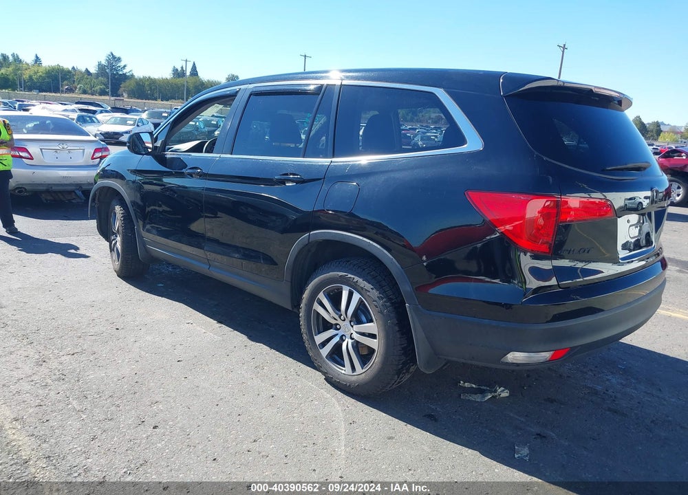 2018 HONDA PILOT EX-L VIN: 5FNYF6H62JB057669