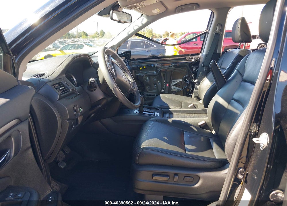2018 HONDA PILOT EX-L VIN: 5FNYF6H62JB057669