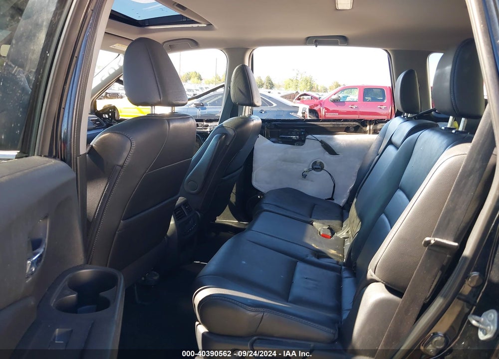 2018 HONDA PILOT EX-L VIN: 5FNYF6H62JB057669