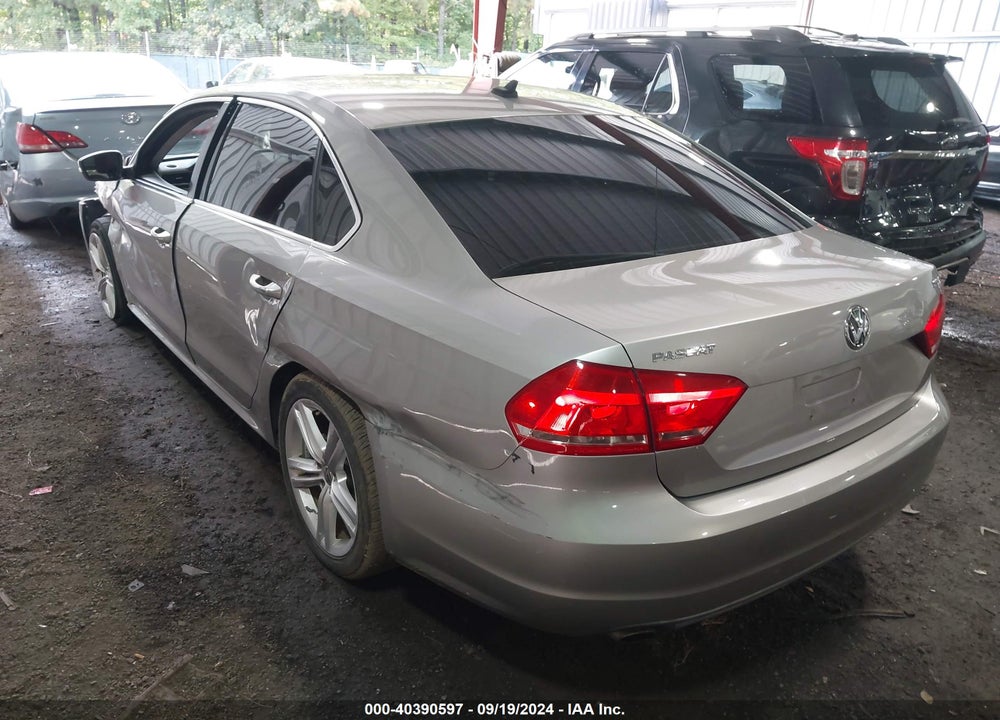 2014 VOLKSWAGEN PASSAT 1.8T SE VIN: 1VWBT7A36EC051572