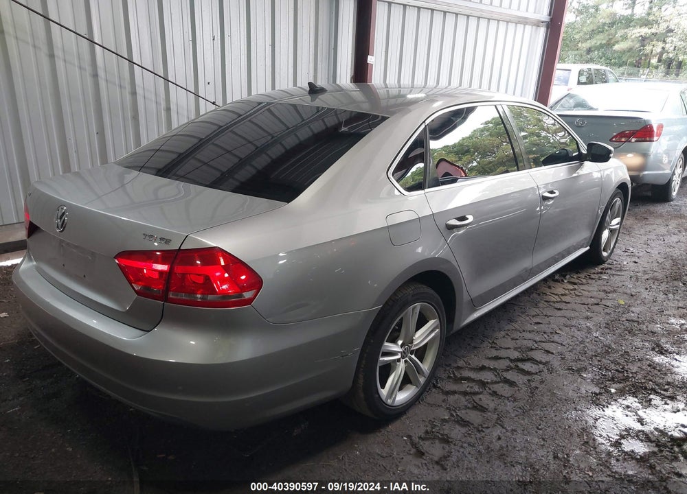 2014 VOLKSWAGEN PASSAT 1.8T SE VIN: 1VWBT7A36EC051572