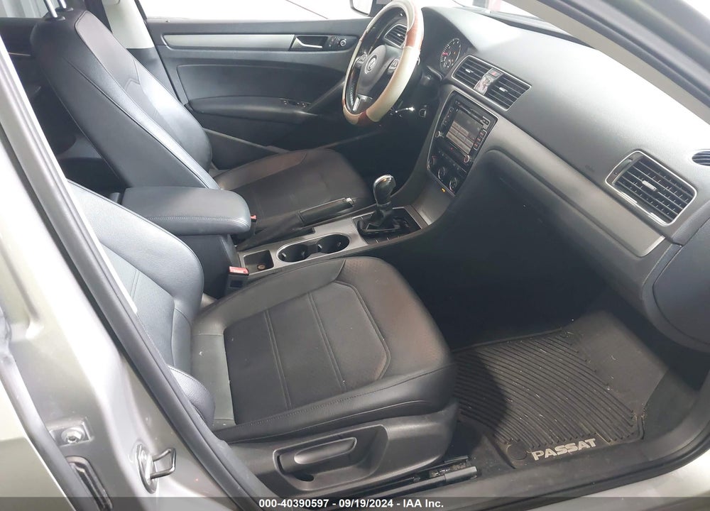 2014 VOLKSWAGEN PASSAT 1.8T SE VIN: 1VWBT7A36EC051572