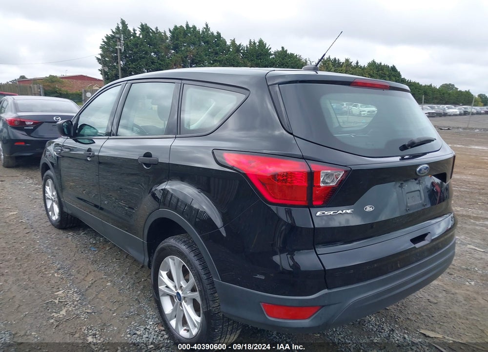 2019 FORD ESCAPE S VIN: 1FMCU0F75KUA29961